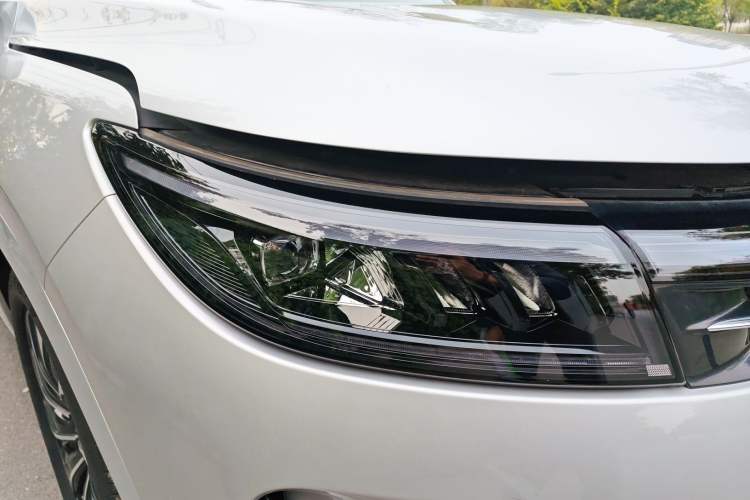 Used Hima AITO M7 2024 1.5T Intelligent Driving Rear-Drive Max Edition 5 Seats Right Front Headlight