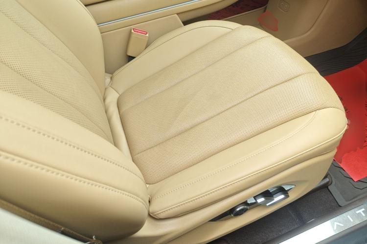Used Hima AITO M7 2024 1.5T Rear-Drive Plus Version 5 Seats Right Front Seat