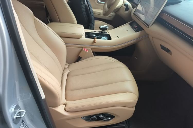 Used Hima AITO M7 2024 1.5T Intelligent Driving Rear-Drive Max Edition 5 Seats Right Front Seat