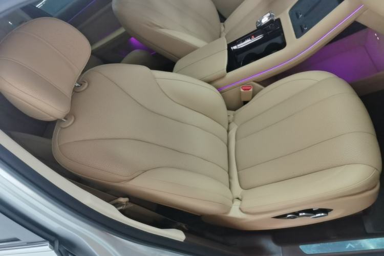 Used Hima AITO M7 2024 1.5T Intelligent Driving Rear-Drive Max Edition 6 Seats Right Front Seat