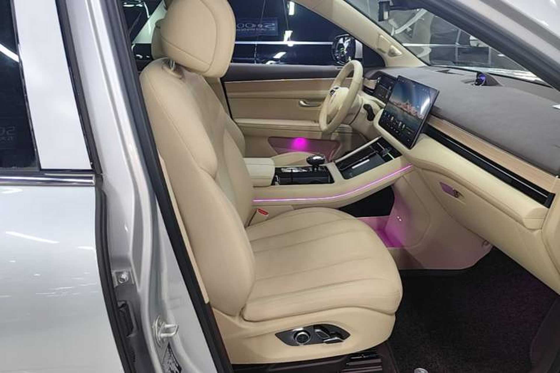 Used Hima AITO M7 2024 1.5T Intelligent Driving Rear-Drive Pro Version 5 Seats Right Front Seat