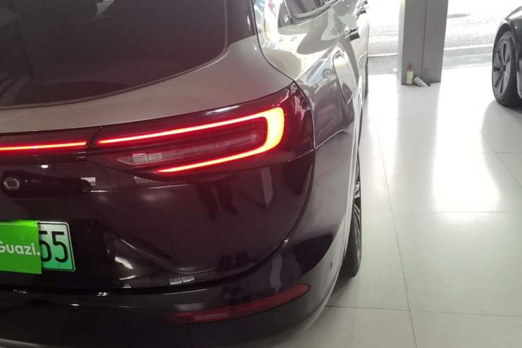 Used Hima AITO M7 2024 1.5T Intelligent Drive Rear-Drive Ultra Version 5 Seats Right Rear Taillight