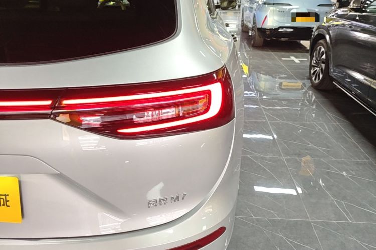 Used Hima AITO M7 2024 1.5T Intelligent Driving Rear-Drive Pro Version 5 Seats Ternary Lithium Battery Right Rear Taillight