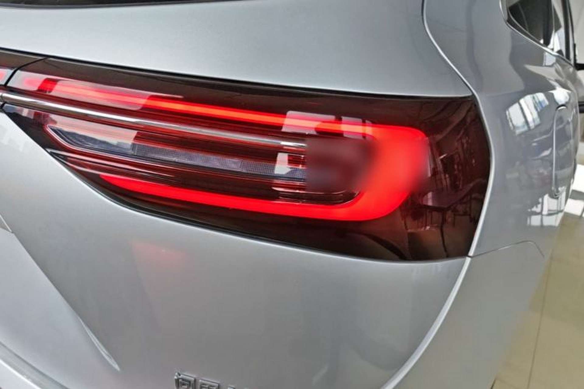 Used Hima AITO M7 2024 1.5T Intelligent Driving 4WD Pro Edition 6 Seats Right Rear Taillight