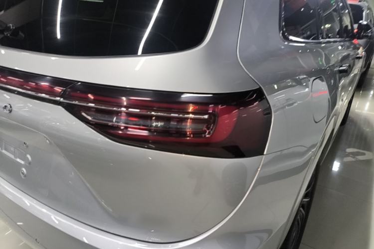 Used Hima AITO M7 2024 1.5T Intelligent Driving 4WD Max Edition 5 Seats Right Rear Taillight