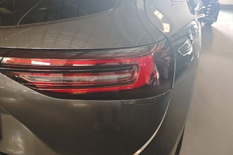Used Hima AITO M7 2024 1.5T Intelligent Driving Rear-Drive Max Edition 6 Seats Right Rear Taillight