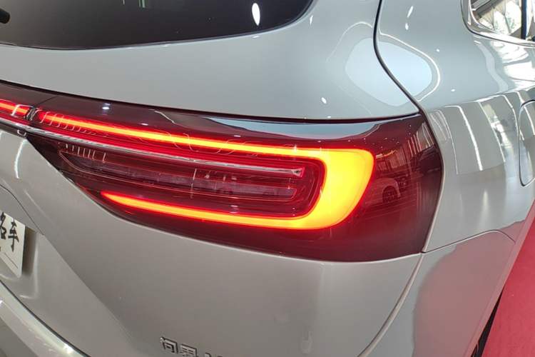 Used Hima AITO M7 2024 1.5T Intelligent Driving Rear-Drive Pro Version 5 Seats Right Rear Taillight