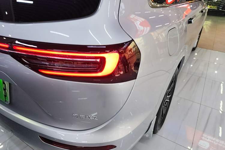 Used Hima AITO M7 2024 1.5T Intelligent Driving Rear-Drive Pro Version 5 Seats Right Rear Taillight