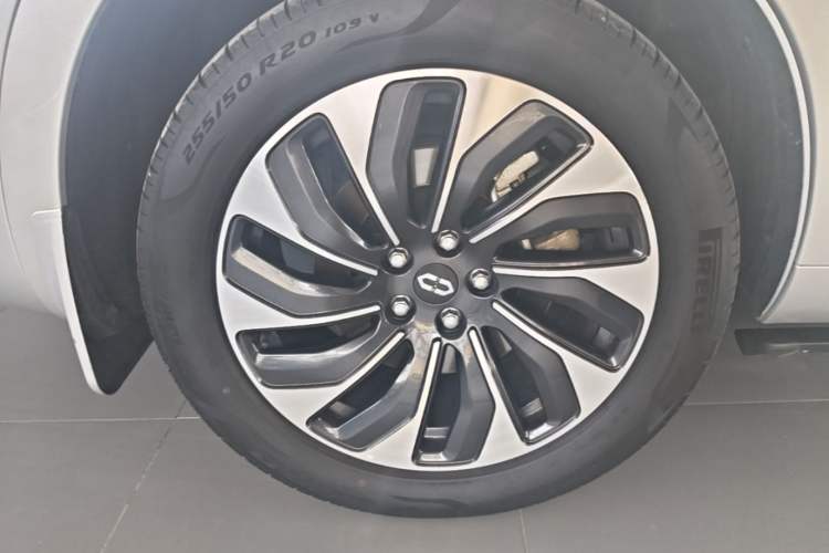 Used Hima AITO M7 2024 1.5T Rear-Drive Plus Version 5 Seats Right Rear Wheel Hub