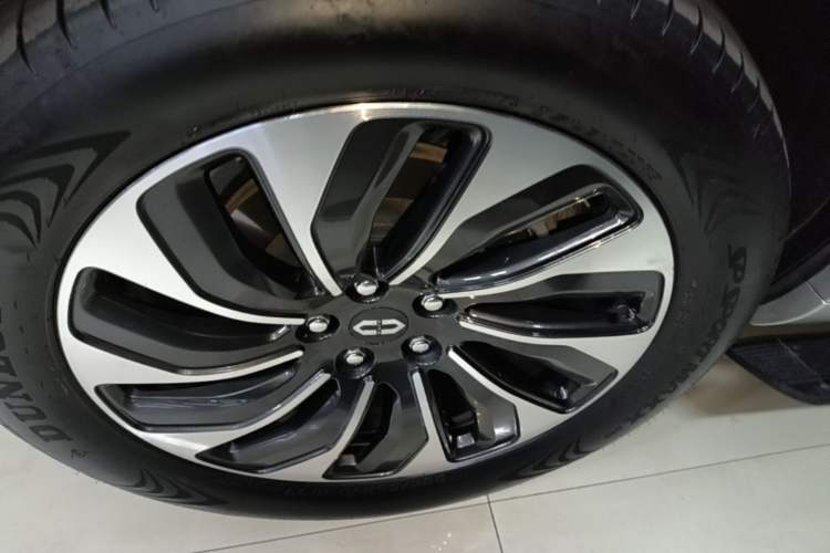 Used Hima AITO M7 2024 1.5T Intelligent Drive 4x4 Max Edition 6 Seats Right Rear Wheel Hub
