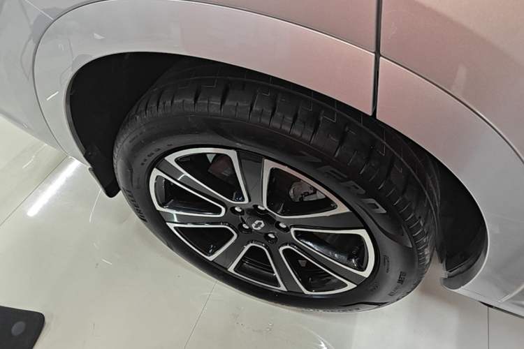 Used Hima AITO M7 2024 1.5T Intelligent Driving 4WD Pro Edition 5 Seats Right Rear Wheel Hub