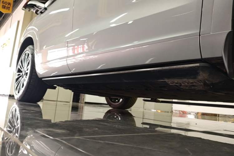 Used Hima AITO M7 2024 1.5T Intelligent Driving Rear-Drive Pro Version 5 Seats Ternary Lithium Battery Right Side Sill