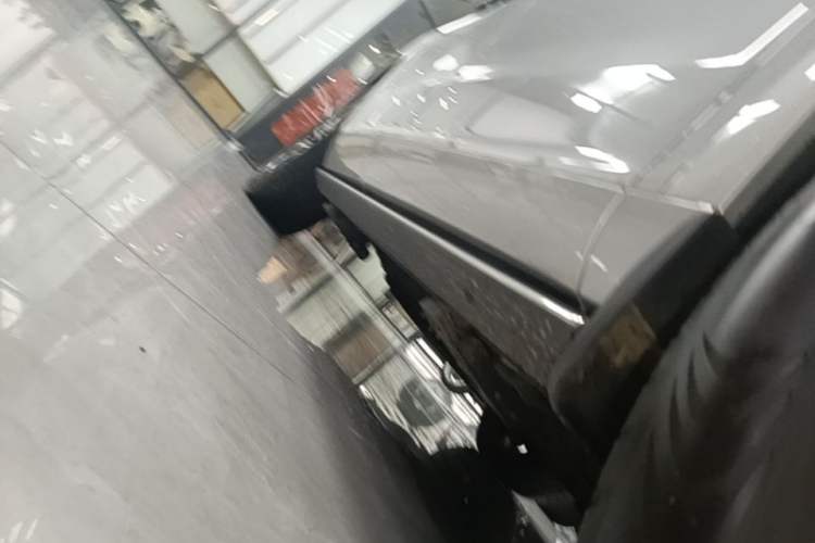 Used Hima AITO M7 2024 1.5T Rear-Drive Plus Version 5 Seats Right Side Sill
