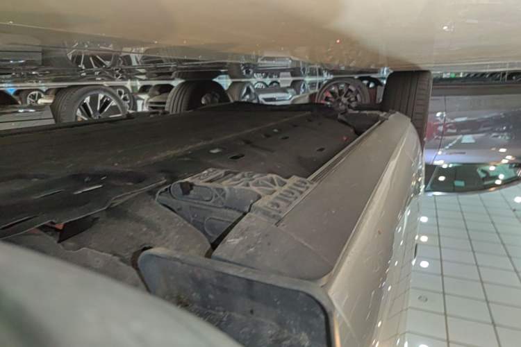 Used Hima AITO M7 2024 1.5T Intelligent Driving Rear-Drive Max Edition 5 Seats Right Side Sill