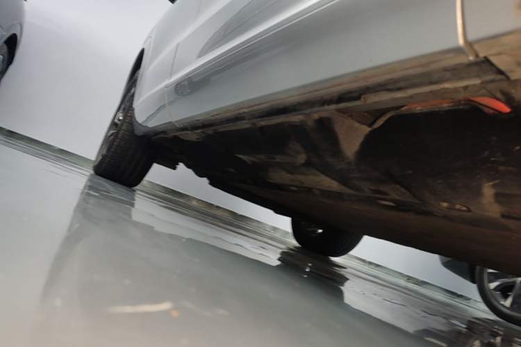 Used Hima AITO M7 2024 1.5T Rear-Drive Plus Version 6 Seats Right Side Sill