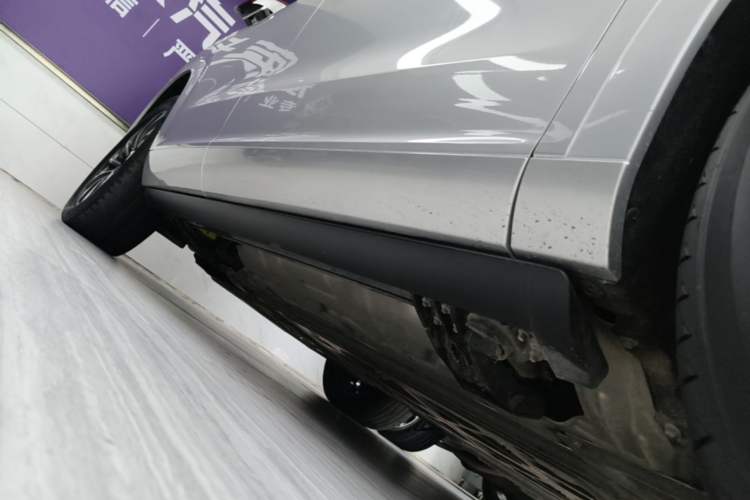 Used Hima AITO M7 2024 1.5T Intelligent Driving Rear-Drive Max Edition 5 Seats Right Side Sill