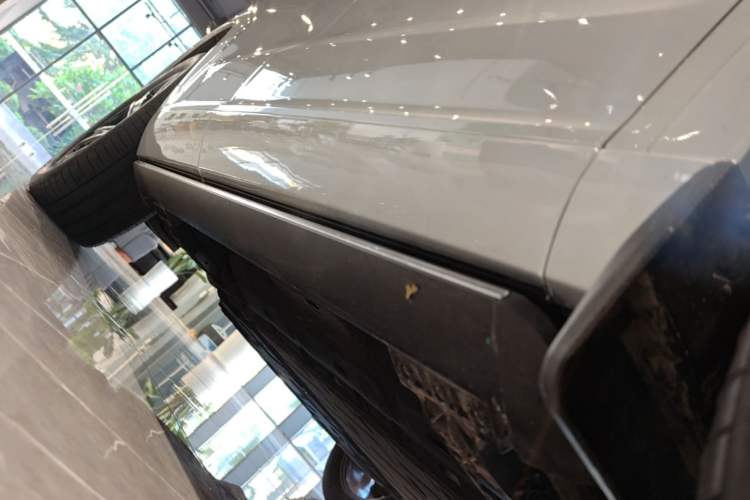 Used Hima AITO M7 2024 1.5T Intelligent Driving Rear-Drive Pro Version 5 Seats Right Side Sill