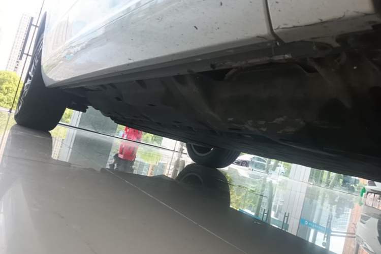 Used Hima AITO M7 2024 1.5T Rear-Drive Plus Version 5 Seats Right Side Sill