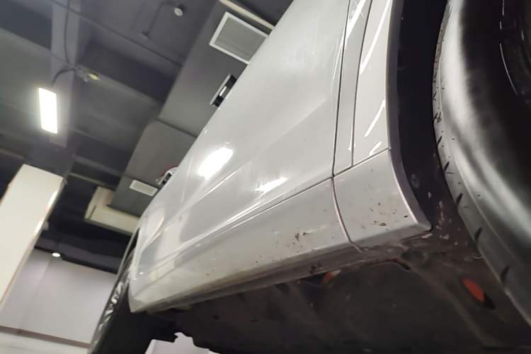 Used Hima AITO M7 2024 1.5T Intelligent Driving 4WD Max Edition 5 Seats Right Side Sill