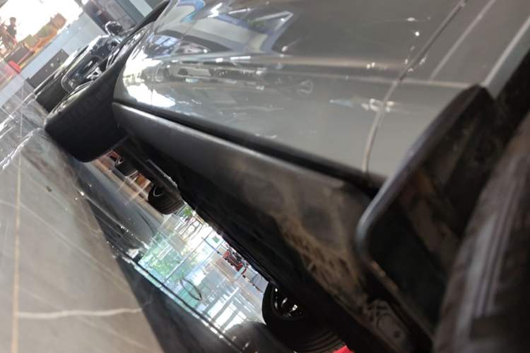 Used Hima AITO M7 2024 1.5T Intelligent Driving 4WD Pro Edition 5 Seats Right Side Sill