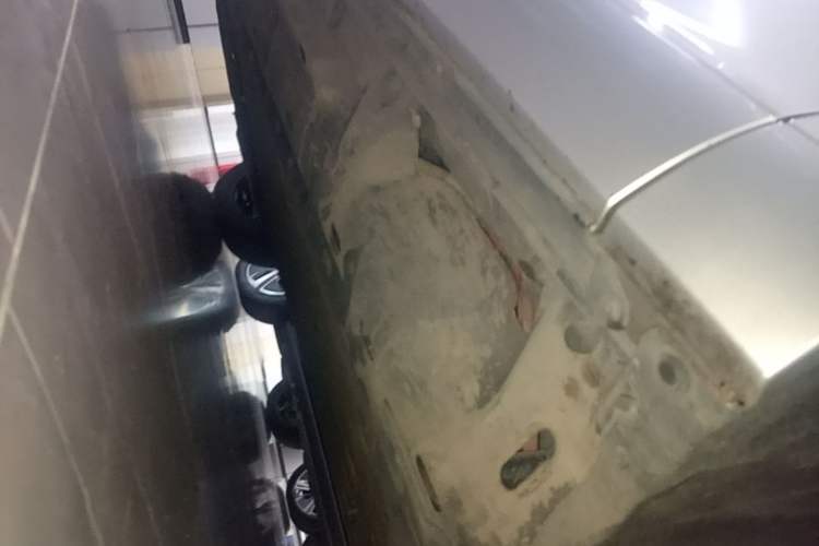 Used Hima AITO M7 2024 1.5T Rear-Drive Plus Version 5 Seats Right Side Sill