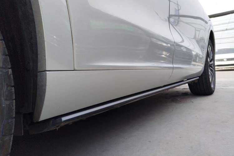 Used Hima AITO M7 2024 1.5T Rear-Drive Plus Version 5 Seats Right Side Sill