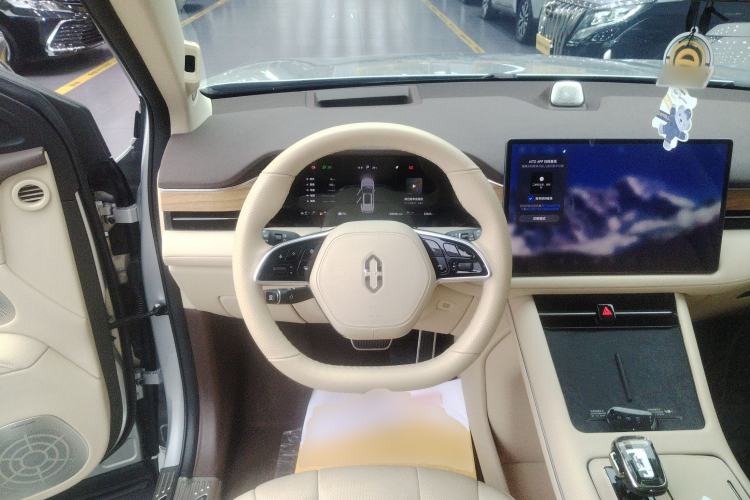 Used Hima AITO M7 2024 1.5T Intelligent Driving Rear-Drive Max Edition 5 Seats Steering Wheel