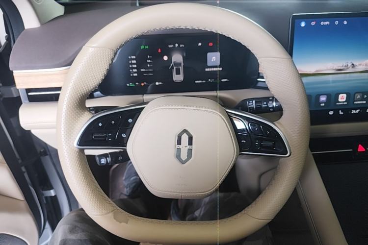 Used Hima AITO M7 2024 1.5T Intelligent Driving Rear-Drive Max Edition 5 Seats Steering Wheel