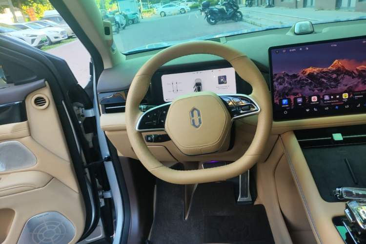 Used Hima AITO M7 2024 1.5T Intelligent Driving 4WD Max Edition 5 Seats Steering Wheel