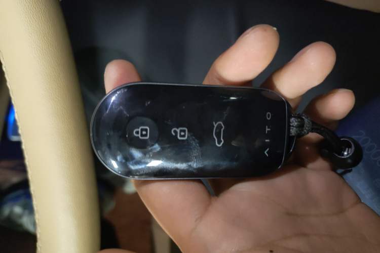 Used Hima AITO M7 2024 1.5T Rear-Drive Plus Version 5 Seats Vehicle Key