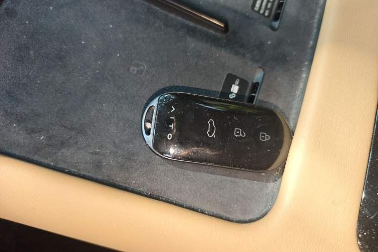 Used Hima AITO M7 2024 1.5T Intelligent Driving 4WD Max Edition 5 Seats Vehicle Key