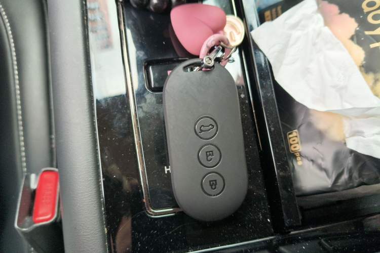 Used Hima AITO M7 2024 1.5T Rear-Drive Plus Version 5 Seats Vehicle Key