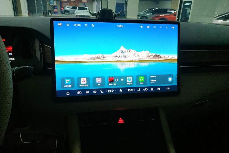 Used Hima AITO M7 2024 1.5T Intelligent Driving 4WD Max Edition 5 Seats Audio And AC Panel