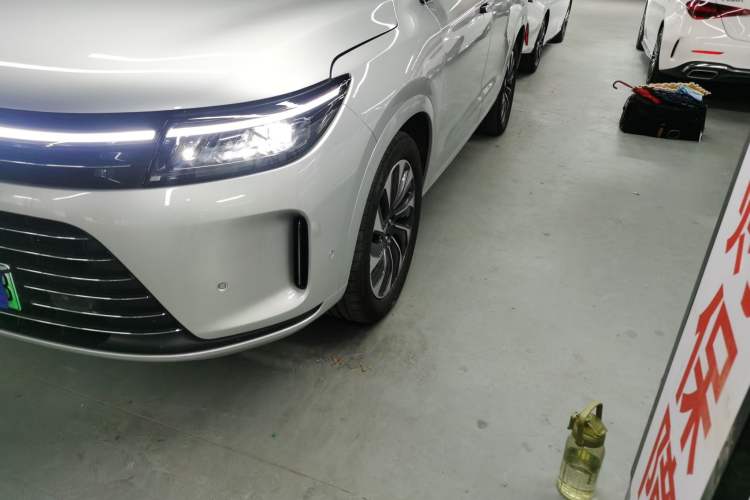 Used Hima AITO M7 2024 1.5T Rear-Drive Plus Version 5 Seats Left Front Headlight