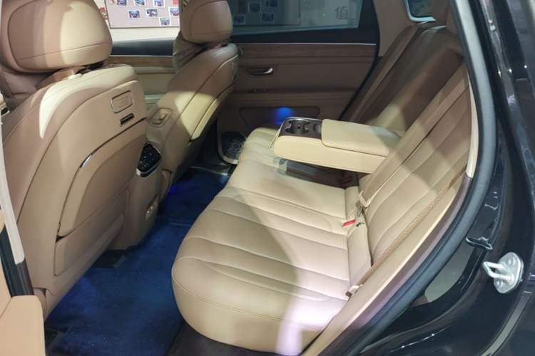 Used Hima AITO M7 2024 1.5T Intelligent Driving Rear-Drive Max Edition 5 Seats Left Rear Seat