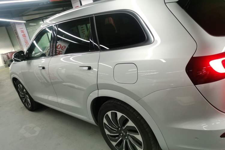 Used Hima AITO M7 2024 1.5T Rear-Drive Plus Version 5 Seats Left Side