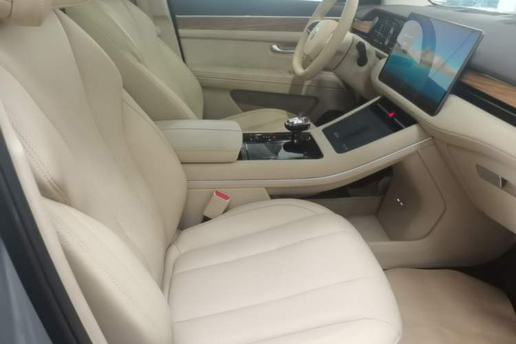 Used Hima AITO M7 2024 1.5T Intelligent Drive 4x4 Max Edition 6 Seats Right Front Seat