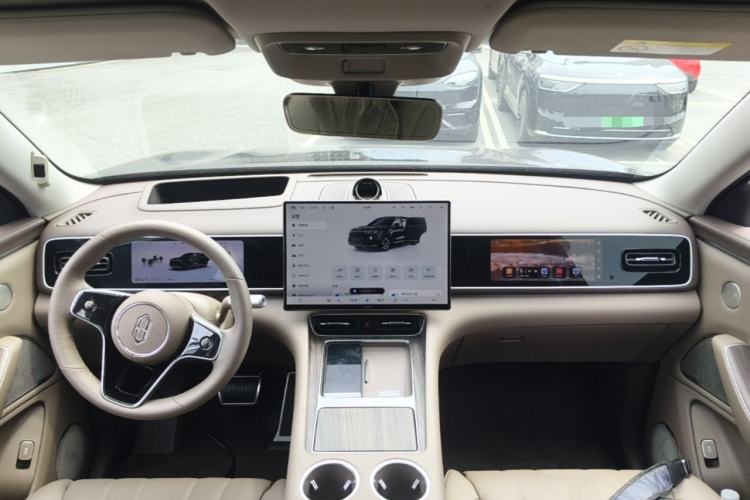 Used Hima AITO M7 2026 Model Range-Extending Ultra All-Wheel Drive 6-Seater Version Center Console
