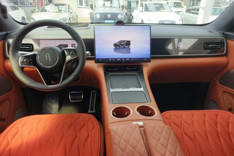 Used Hima AITO M7 2026 Model, Range-Extended Max Four-Wheel-Drive Version, 5 Seats (896-line LiDAR) Center Console