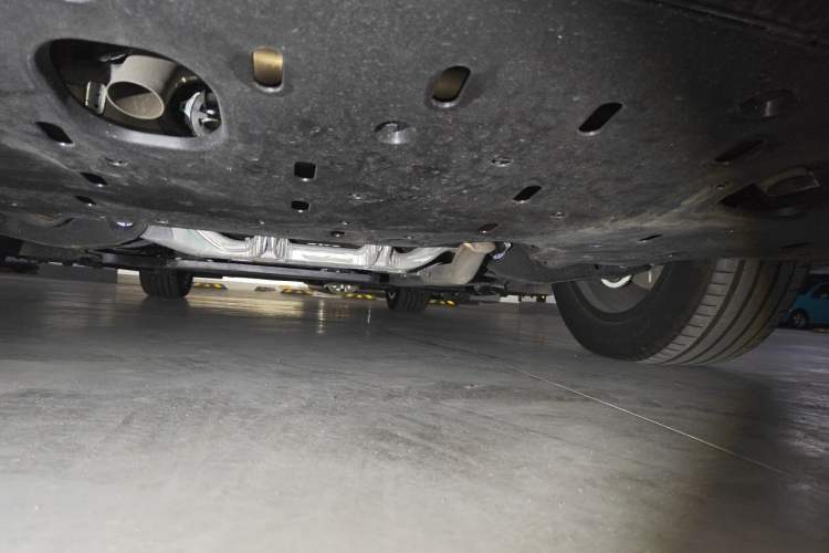 Used Hima AITO M7 2026 Model Range-Extending Max All-Wheel Drive 6-Seater Version Chassis Rear