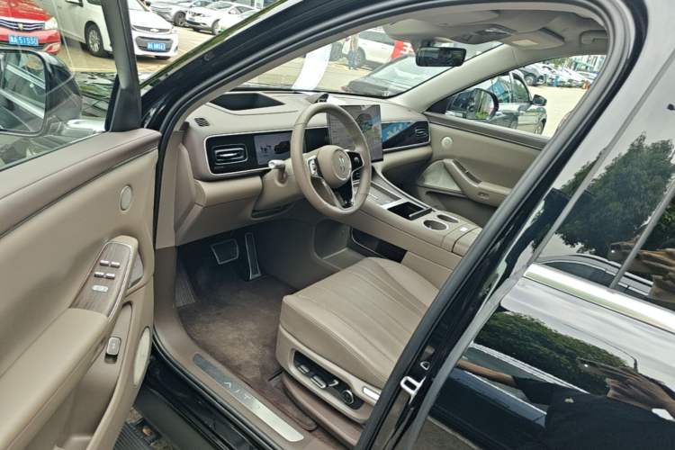Used Hima AITO M7 2026 Model Range-Extending Ultra All-Wheel Drive 6-Seater Version Driver Seat