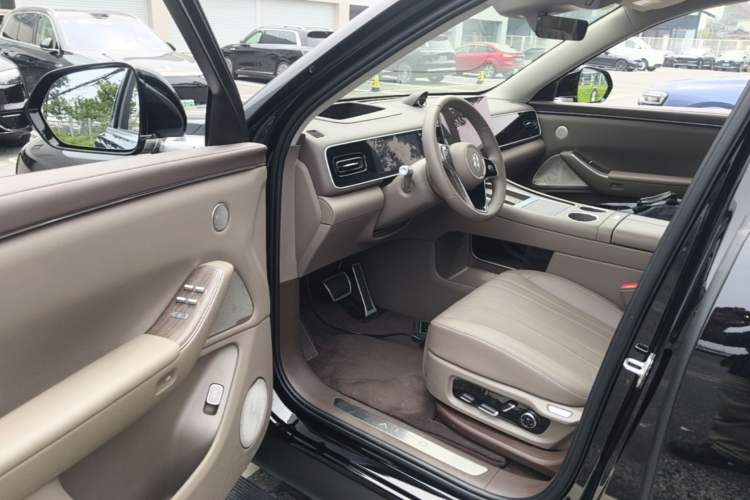 Used Hima AITO M7 2026 Model Range-Extending Ultra All-Wheel Drive 6-Seater Version Driver Seat