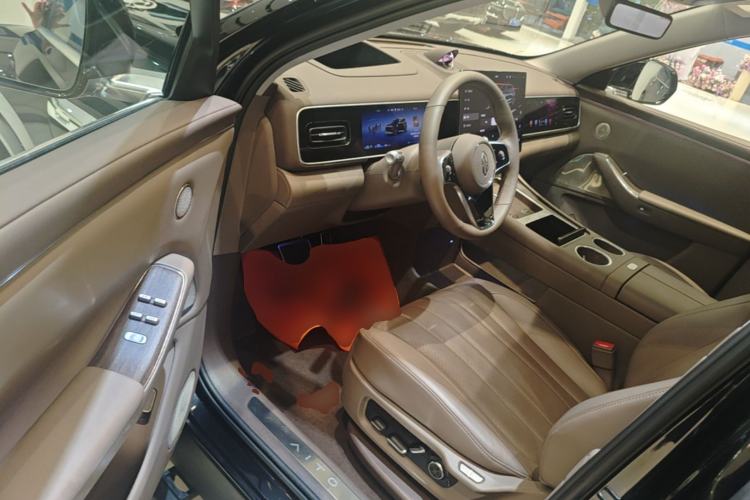 Used Hima AITO M7 2026 Model Range-Extending Max All-Wheel Drive 5-Seater Version Driver Seat