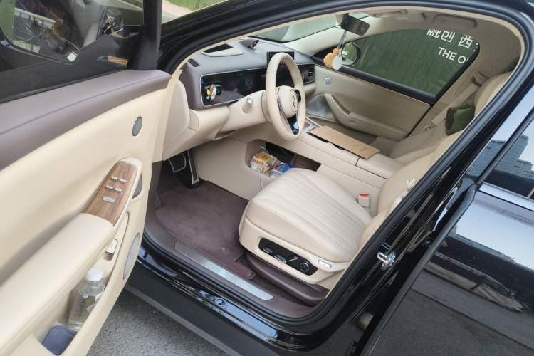 Used Hima AITO M7 2026 Model Range-Extending Ultra All-Wheel Drive 6-Seater Version Driver Seat