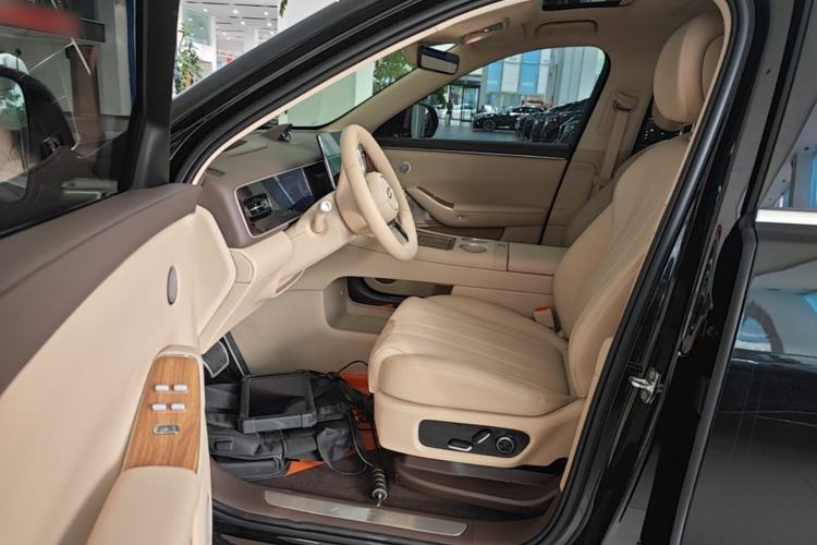 Used Hima AITO M7 2026 Model Range-Extending Max All-Wheel Drive 6-Seater Version Driver Seat