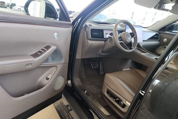 Used Hima AITO M7 2026 Model Range-Extending Ultra All-Wheel Drive 6-Seater Version Driver Seat