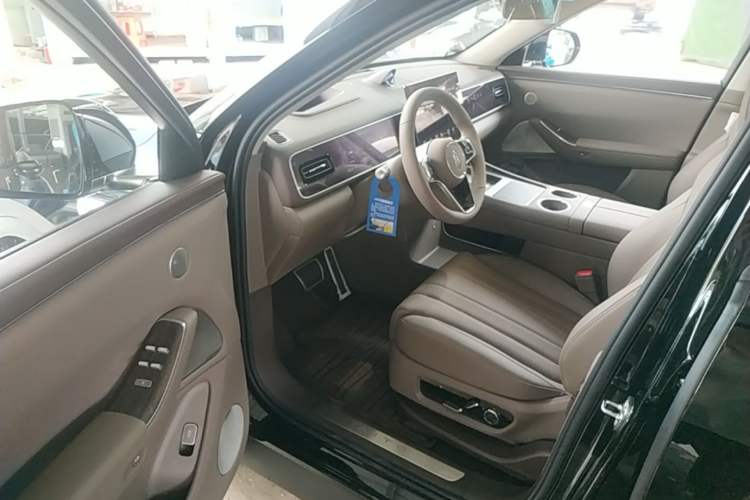 Used Hima AITO M7 2026 Model, Range-Extended Max Long-Range Version, 5 Seats Driver Seat