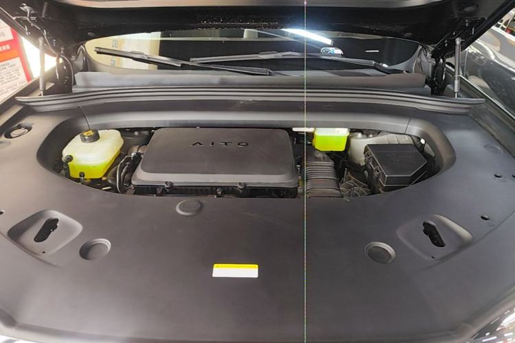 Used Hima AITO M7 2026 Model Range-Extending Ultra All-Wheel Drive 5-Seater Version Engine Bay