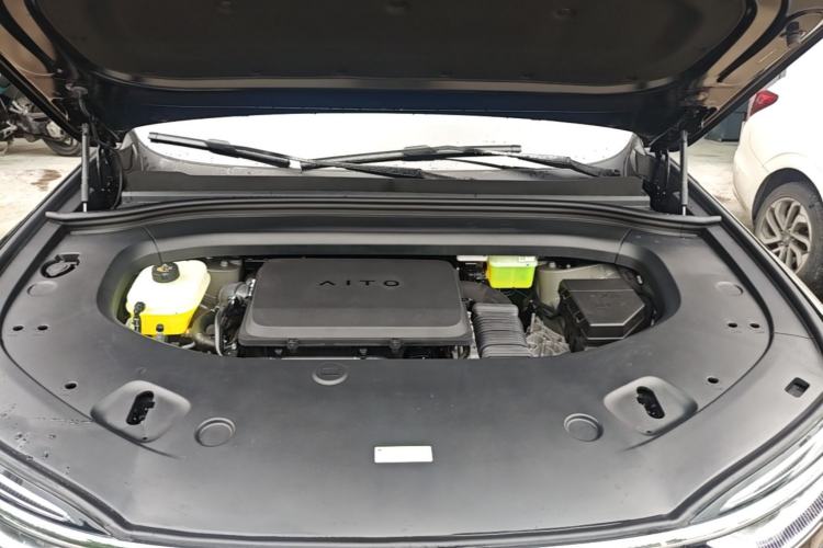 Used Hima AITO M7 2026 Model Range-Extending Max All-Wheel Drive 5-Seater Version Engine Bay