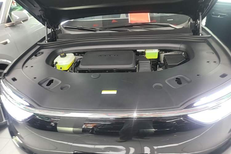 Used Hima AITO M7 2026 Model Range-Extending Ultra All-Wheel Drive 5-Seater Version Engine Bay